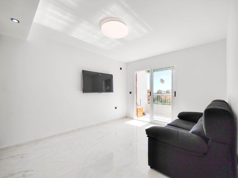 Apartment for Sale in Punta Prima, Alicante 10
