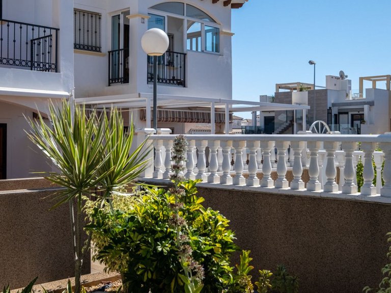 Apartment for Sale in Punta Prima, Alicante 6