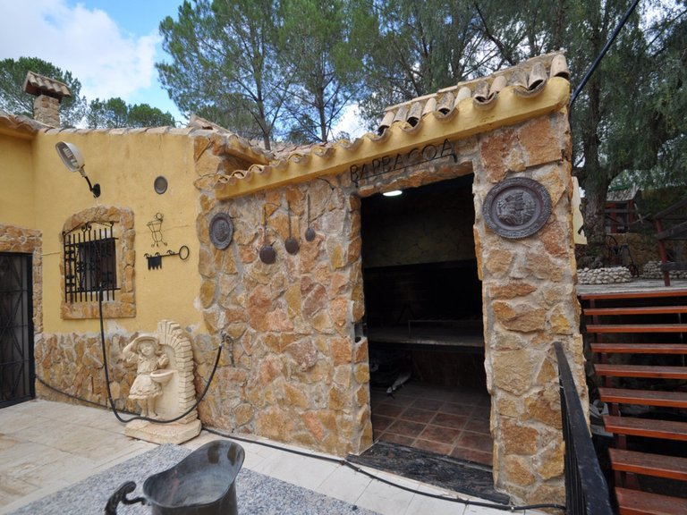 Villa for Sale in Pinoso, Alicante 3
