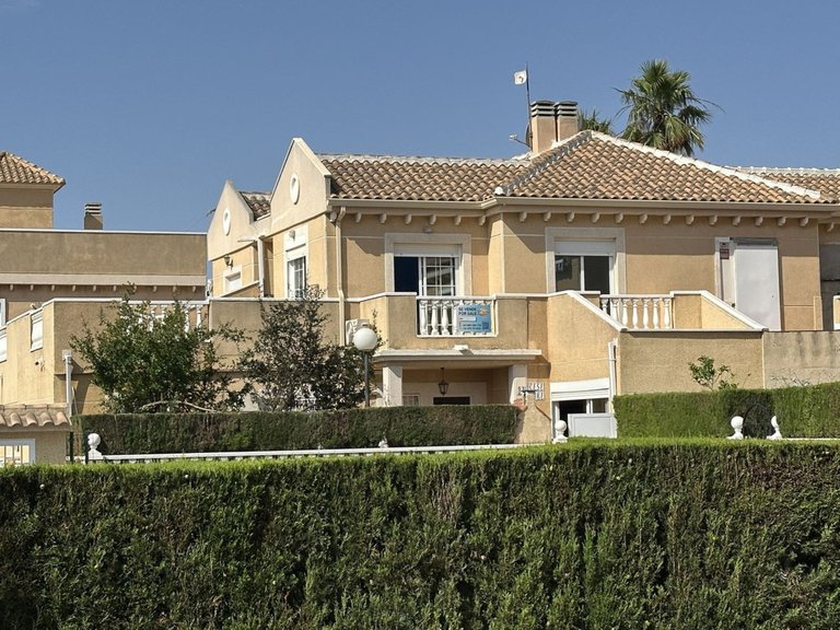 Villa for Sale in Torrevieja, Alicante 2