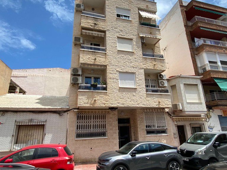 Apartment for Sale in Torrevieja, Alicante 1