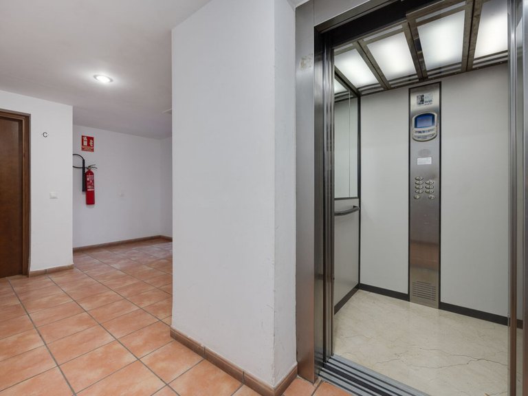 Apartment for Sale in Punta Prima, Alicante 32