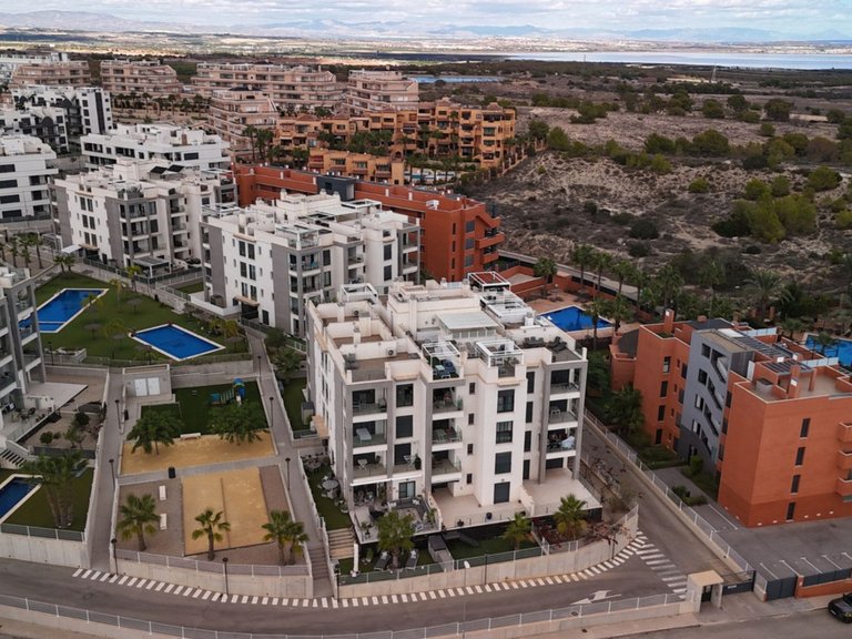 Apartment for Sale in Villamartin, Alicante 38