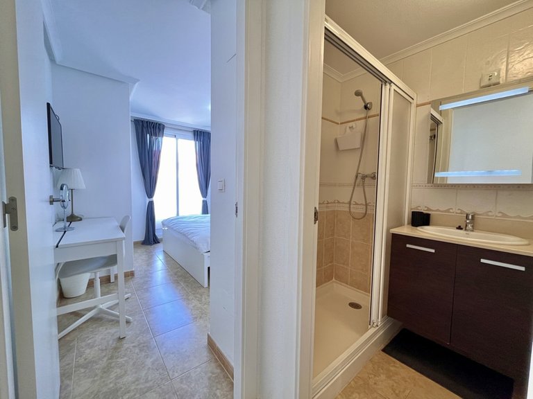 Villa for Sale in Torrevieja, Alicante 17