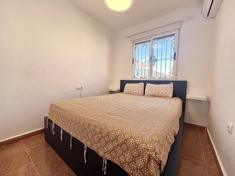 Apartment for Sale in Entre Naranjos, Alicante 22