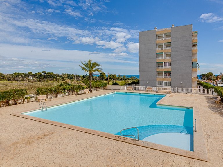 Apartment for Sale in Punta Prima, Alicante 4