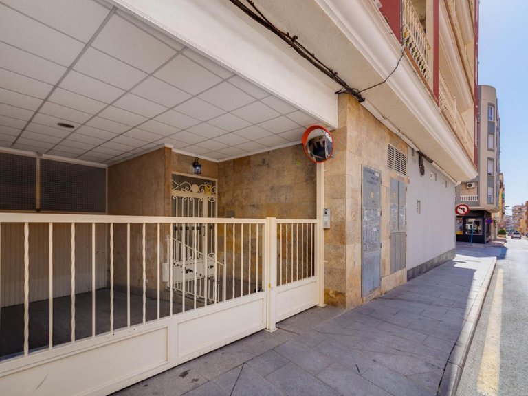 Apartment for Sale in Torrevieja, Alicante 36