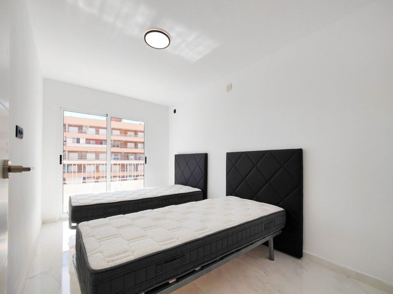 Apartment for Sale in Punta Prima, Alicante 18