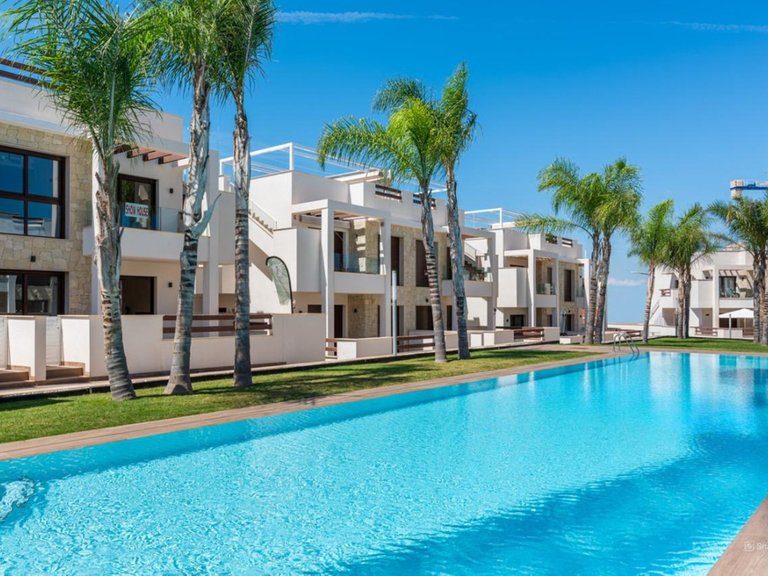 Apartment for Sale in Torrevieja, Alicante 1