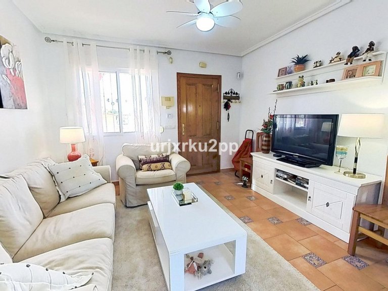 Villa for Sale in Playa Flamenca, Alicante 5
