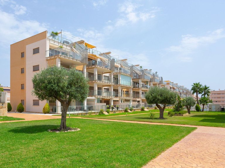 Apartment for Sale in Villamartin, Alicante 38