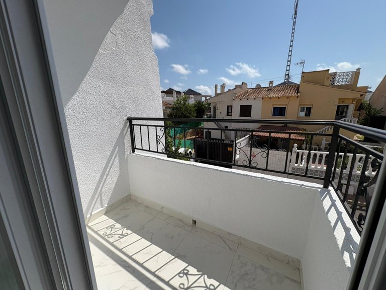 Villa for Sale in Torrevieja, Alicante 23