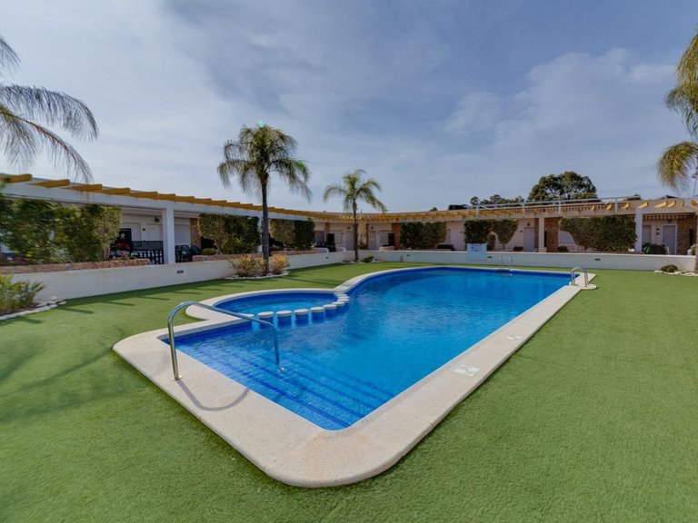 Villa for Sale in Mil Palmeras, Alicante 8