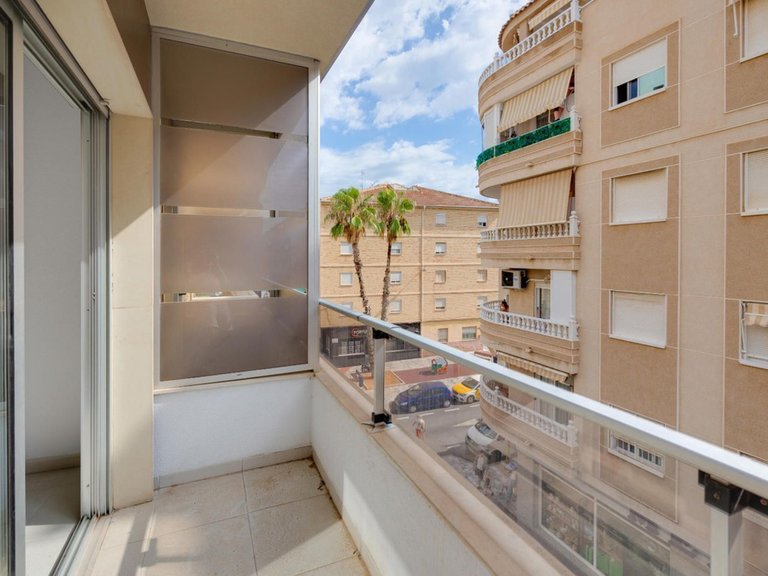 Apartment for Sale in Torrevieja, Alicante 14