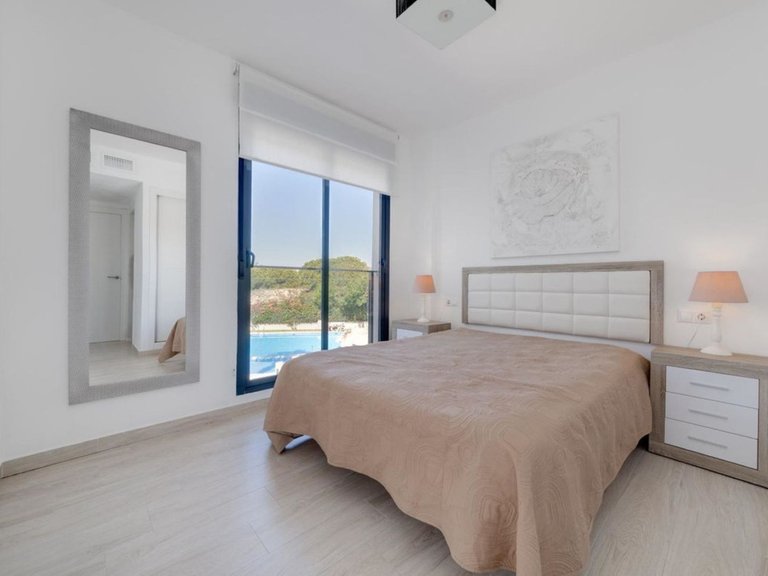 Apartment for Sale in Torrevieja, Alicante 13