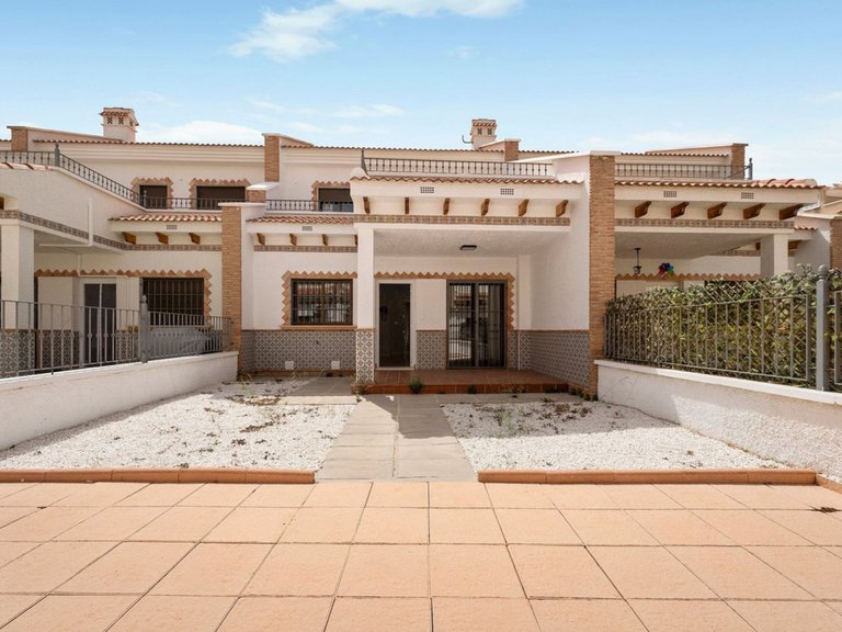 Villa for Sale in San Miguel De Salinas, Alicante 25
