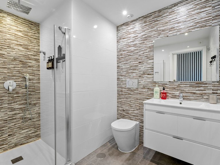 Villa for Sale in Torrevieja, Alicante 16