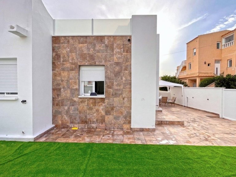 Villa for Sale in Orihuela Costa, Alicante 13