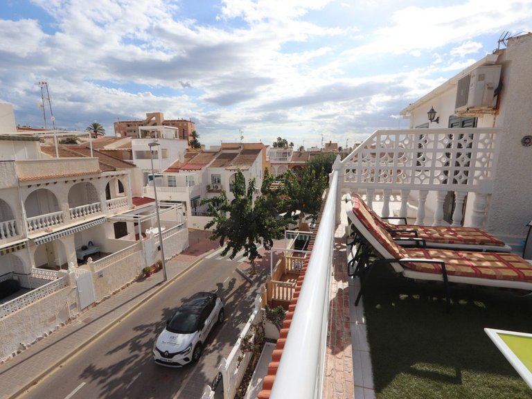 Villa for Sale in Mil Palmeras, Alicante 25