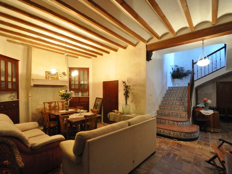 Villa for Sale in Pinoso, Alicante 2