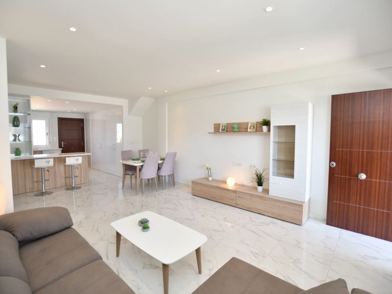 Villa for Sale in San Miguel De Salinas, Alicante 4