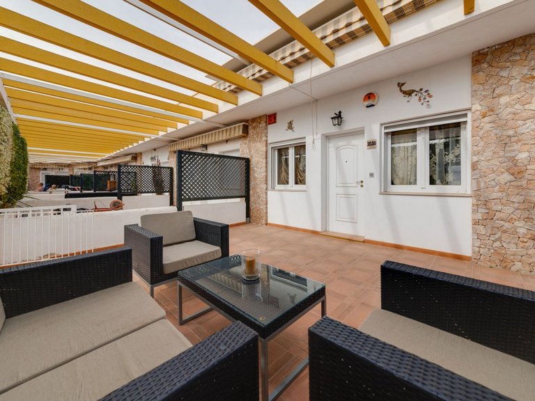 Villa for Sale in Mil Palmeras, Alicante 24