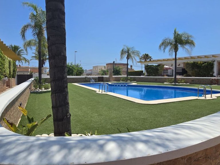 Apartment for Sale in Mil Palmeras, Alicante 15