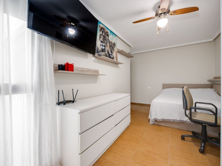 Apartment for Sale in Torrevieja, Alicante 23