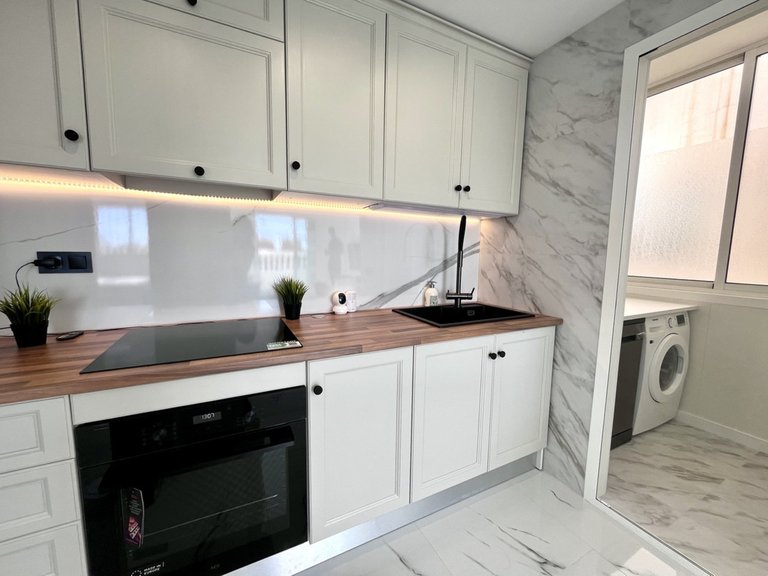 Apartment for Sale in La Zenia, Alicante 8