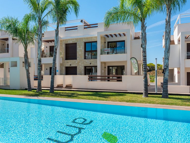 Villa for Sale in Los Balcones, Alicante 38
