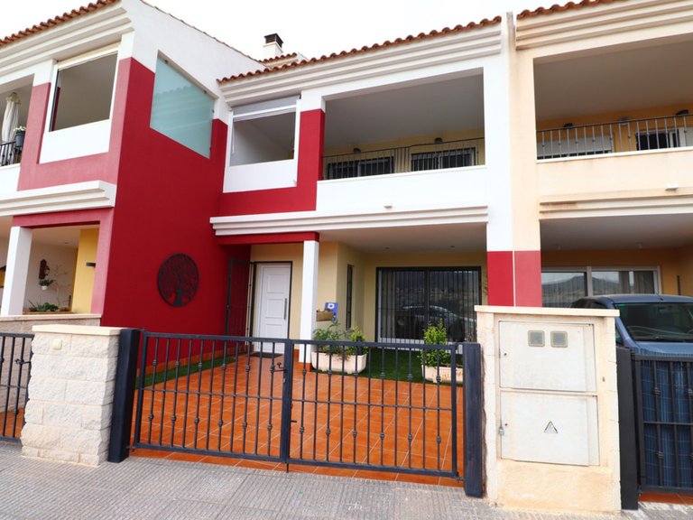 Villa for Sale in Benijofar, Alicante 1