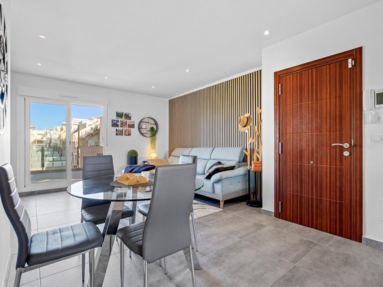 Villa for Sale in Torrevieja, Alicante 3