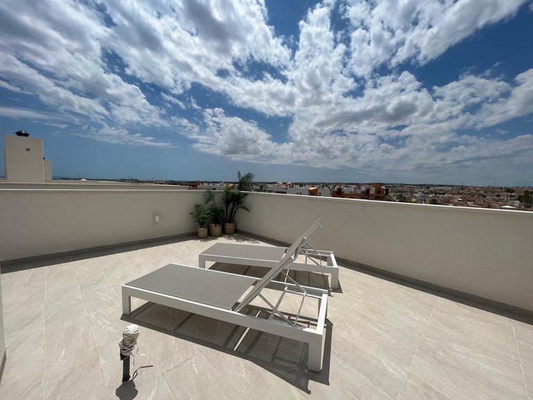 Apartment for Sale in Torrevieja, Alicante 25