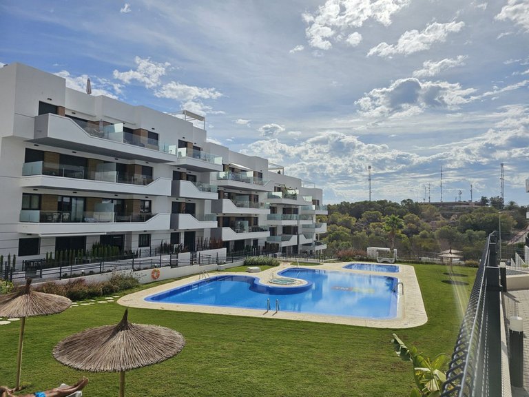 Apartment for Sale in Villamartin, Alicante 20