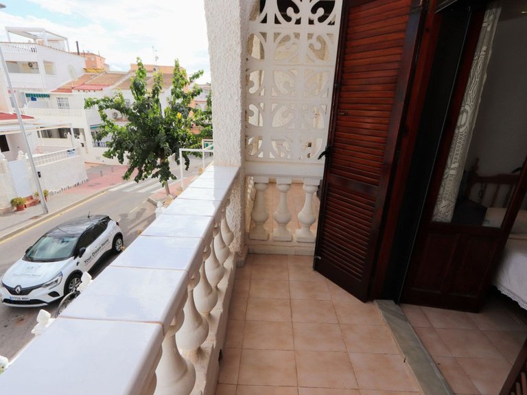 Villa for Sale in Mil Palmeras, Alicante 16