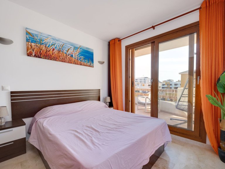 Apartment for Sale in Punta Prima, Alicante 25
