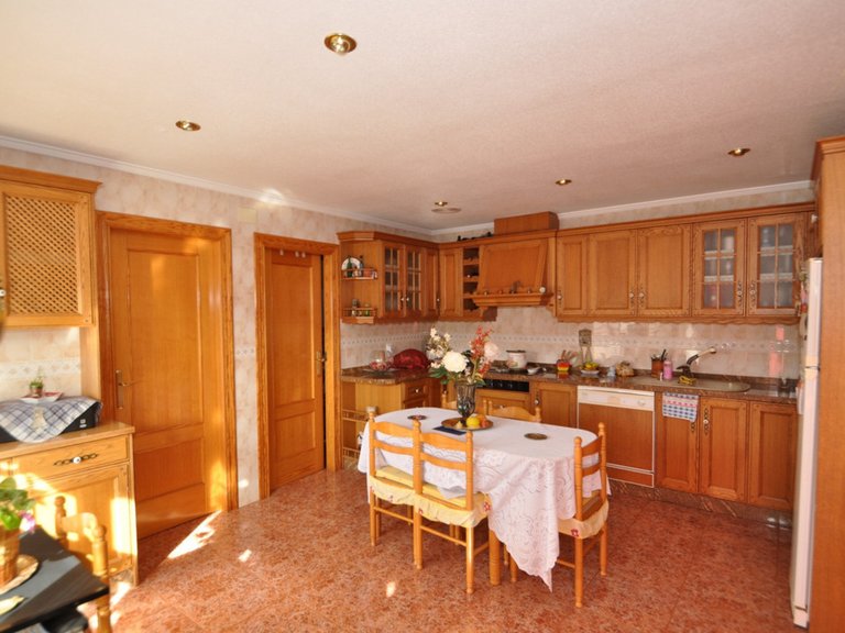 Villa for Sale in Pinoso, Alicante 7
