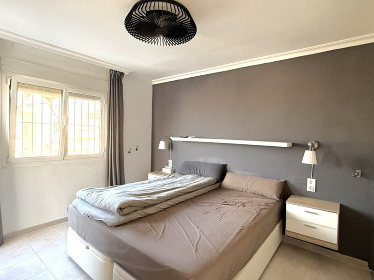 Villa for Sale in Torrevieja, Alicante 26