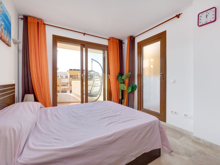 Apartment for Sale in Punta Prima, Alicante 24