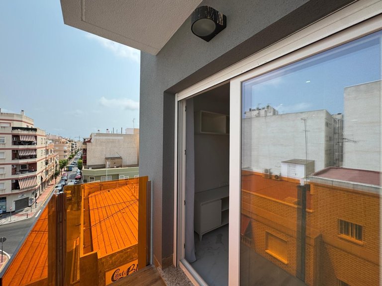 Apartment for Sale in Torrevieja, Alicante 12