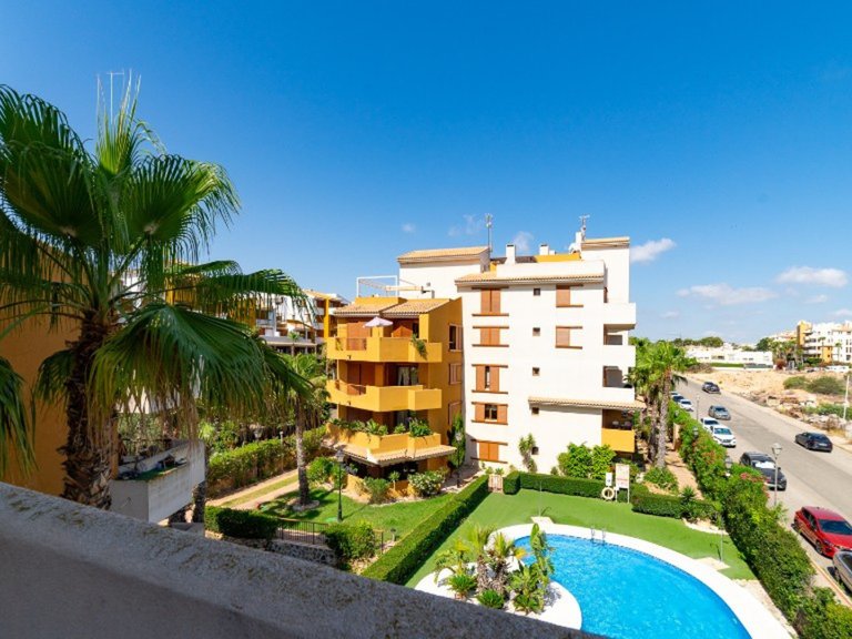 Apartment for Sale in Punta Prima, Alicante 16