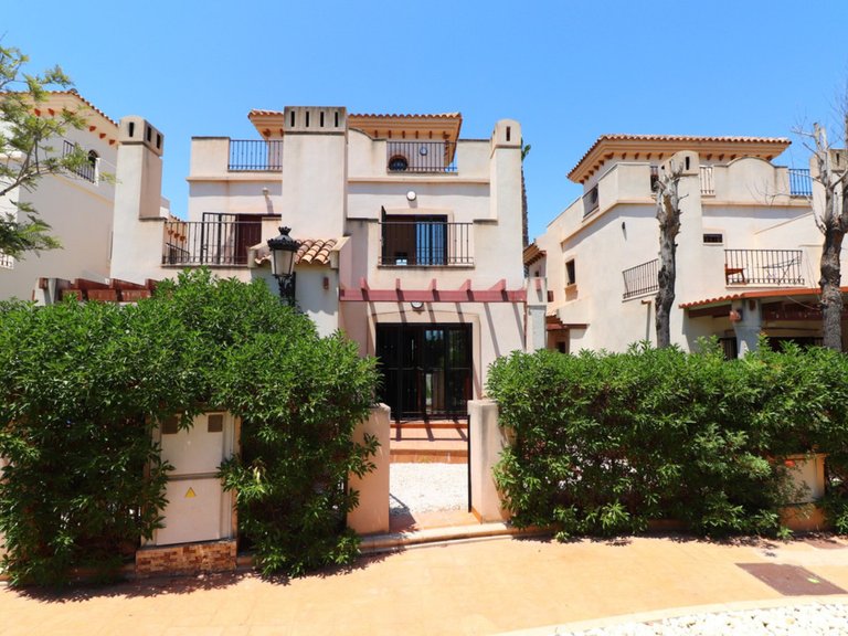 Villa for Sale in Algorfa, Alicante 1