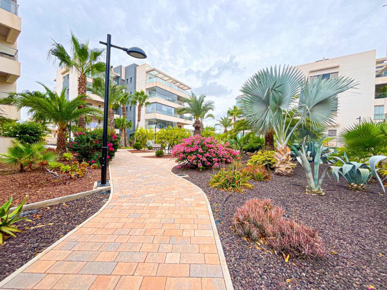 Apartment for Sale in Villamartin, Alicante 23