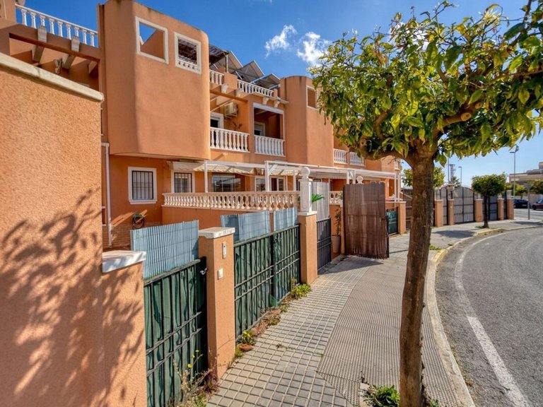 Villa for Sale in Torrevieja, Alicante 4