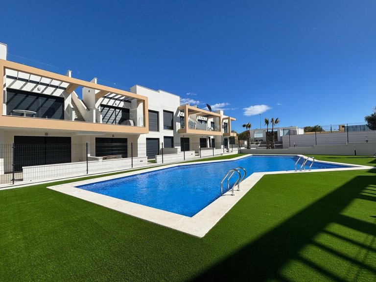Apartment for Sale in Villamartin, Alicante 33
