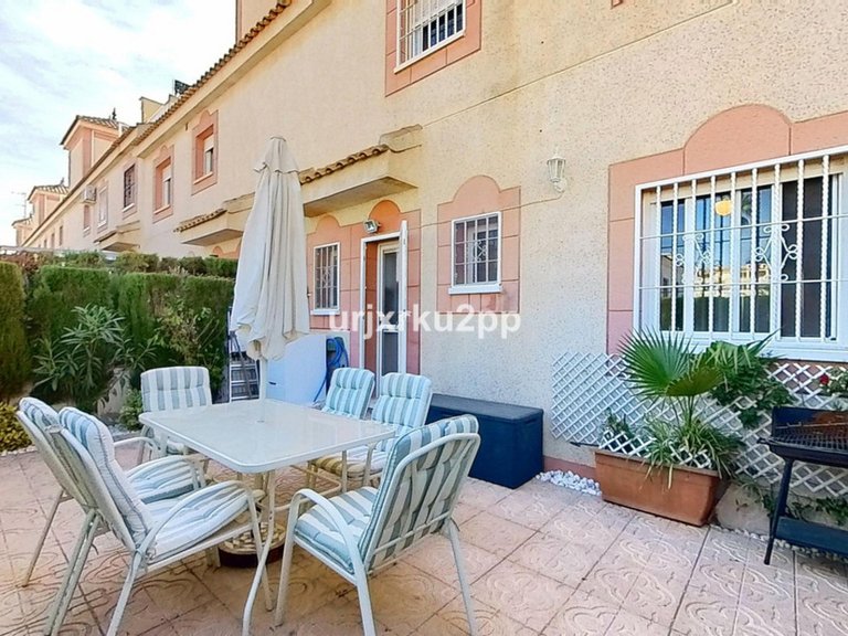 Villa for Sale in Playa Flamenca, Alicante 12