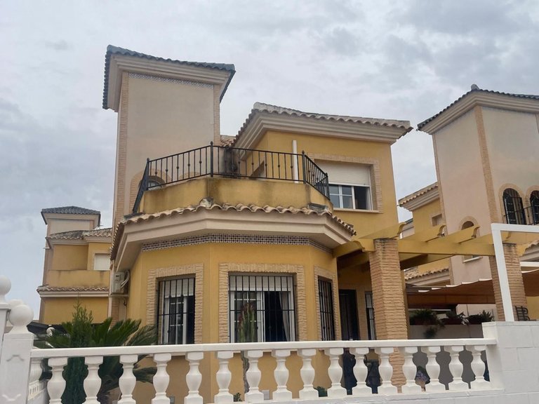 Villa for Sale in Algorfa, Alicante 44