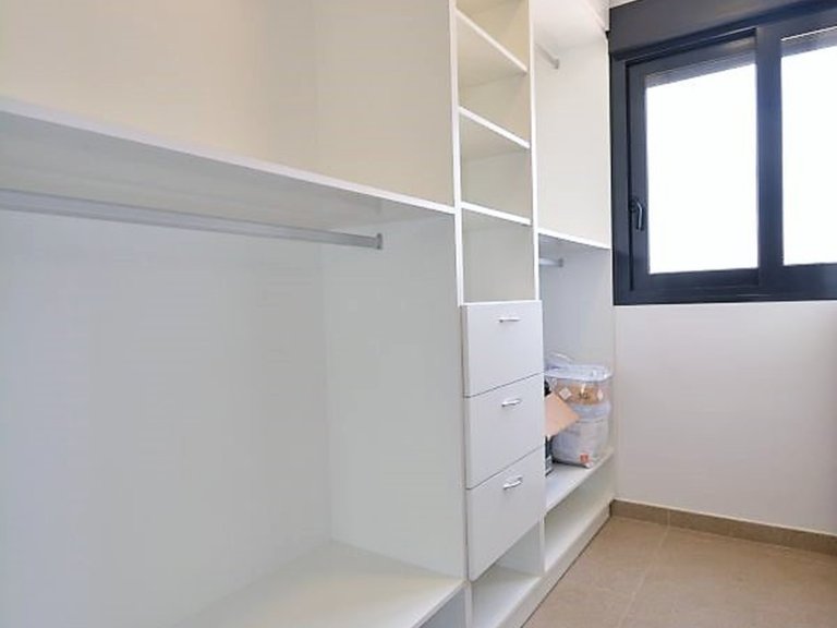 Villa for Sale in Guardamar Del Segura, Alicante 19