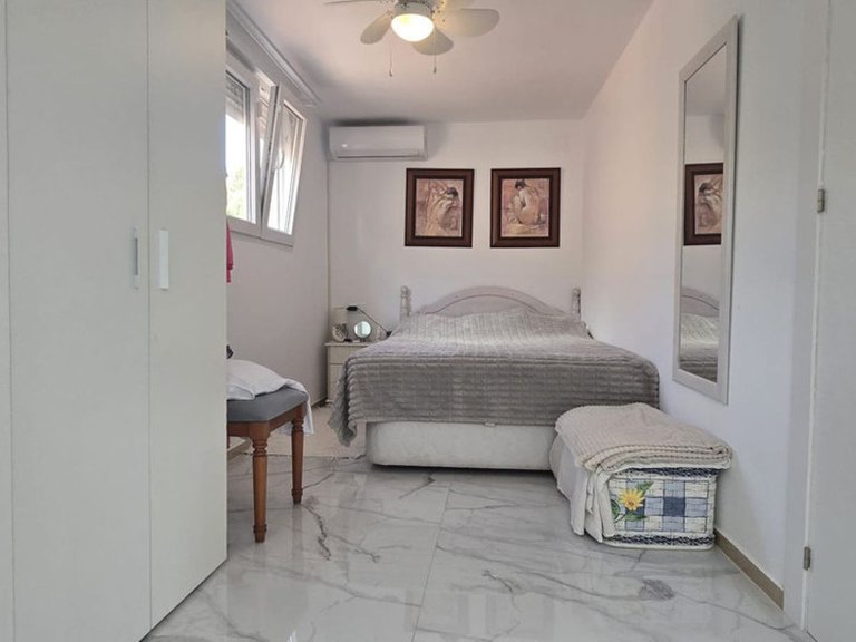 Villa for Sale in Torrevieja, Alicante 12