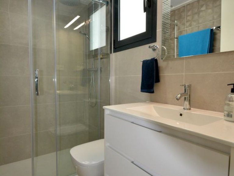 Villa for Sale in Guardamar Del Segura, Alicante 24